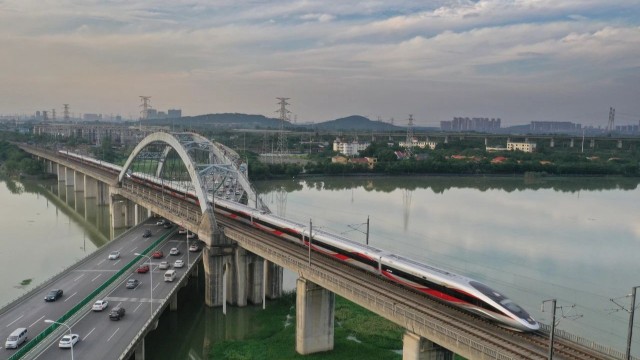 我國(guó)鐵路車輛輪軸軸承是如何發(fā)展的？